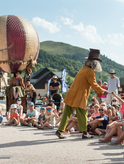 Spectacle pour enfants durant le Festival des Petites Canailles en tongs