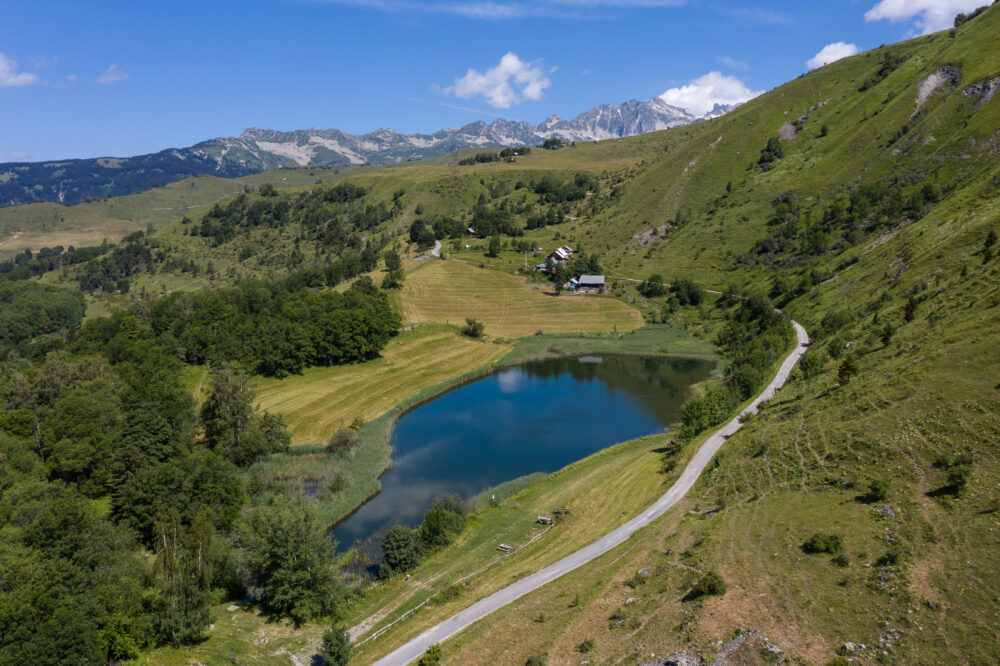 Lac du Loup en montagne Saint François Longchamp